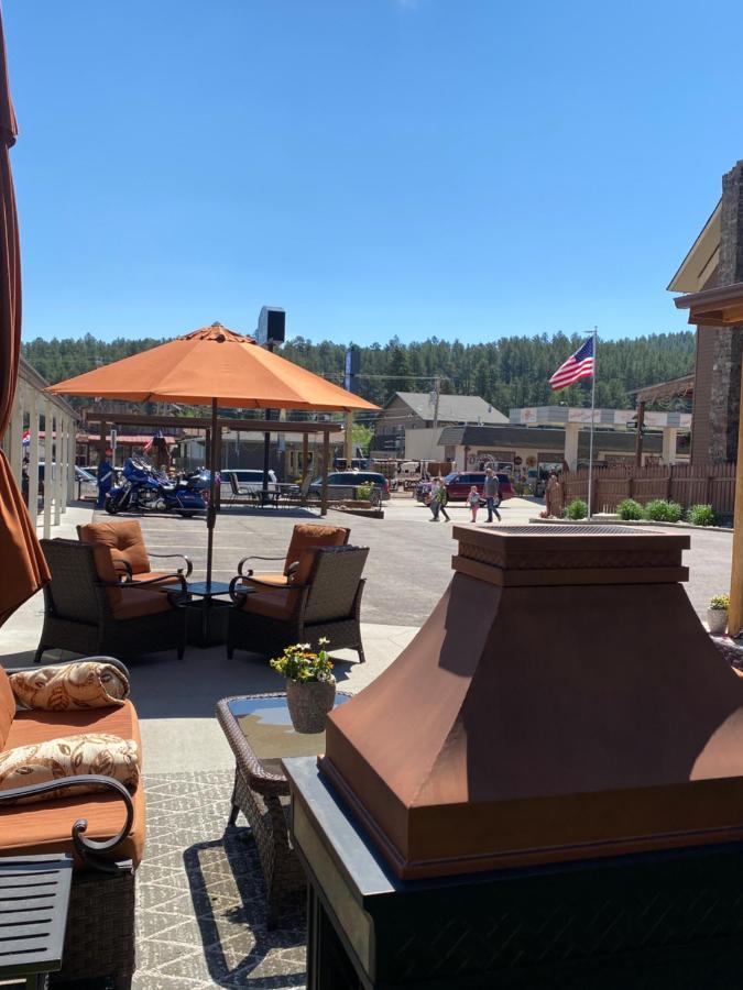 Harney Peak Inn Hill City Extérieur photo