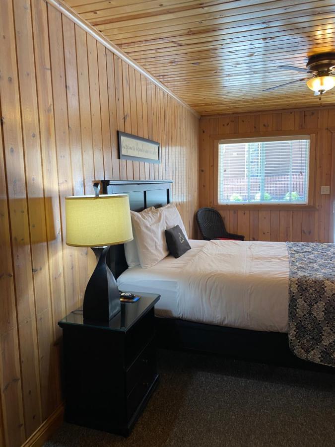 Harney Peak Inn Hill City Extérieur photo